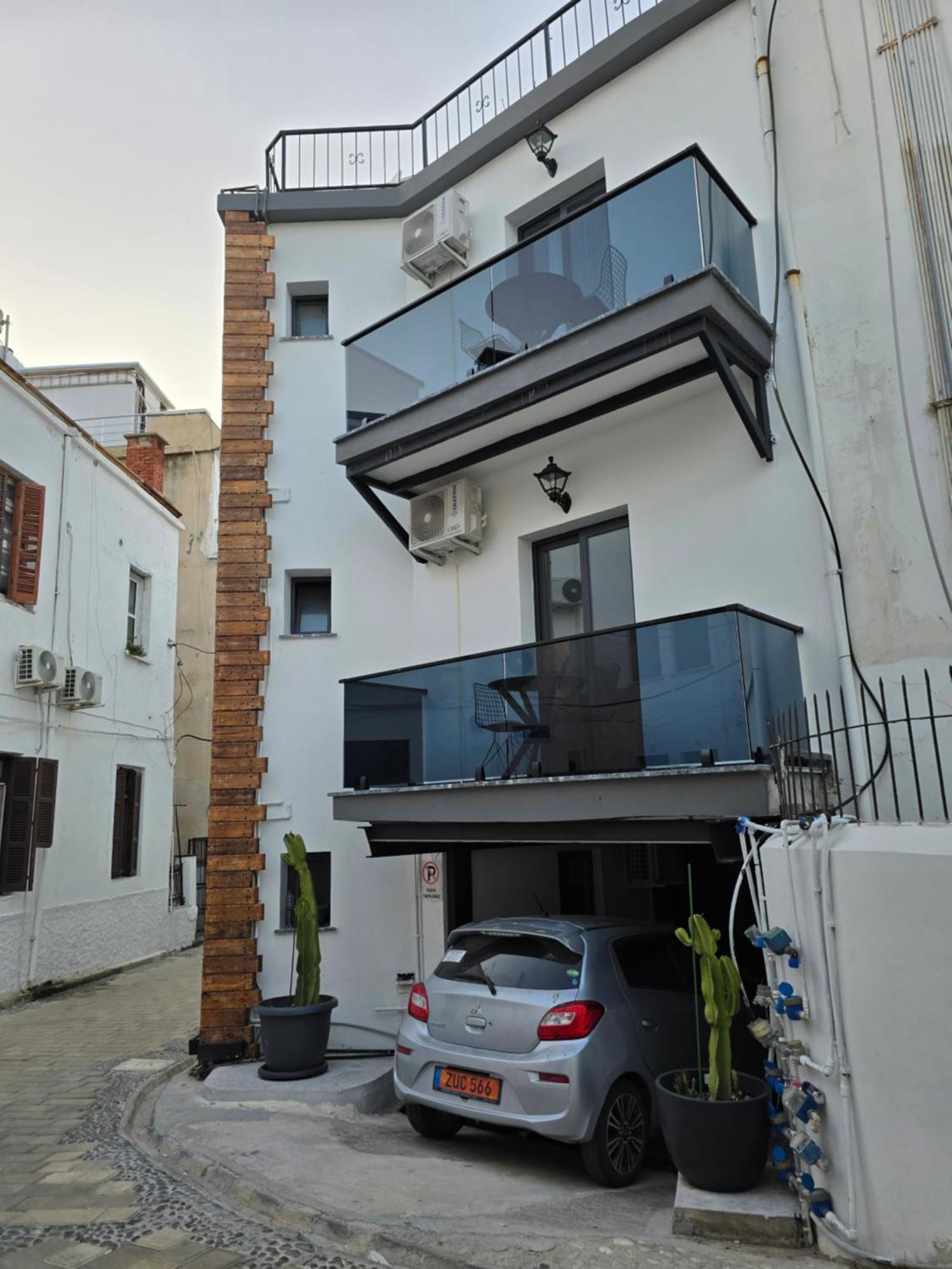 Cyprus Harbour Suites Girne Buitenkant foto