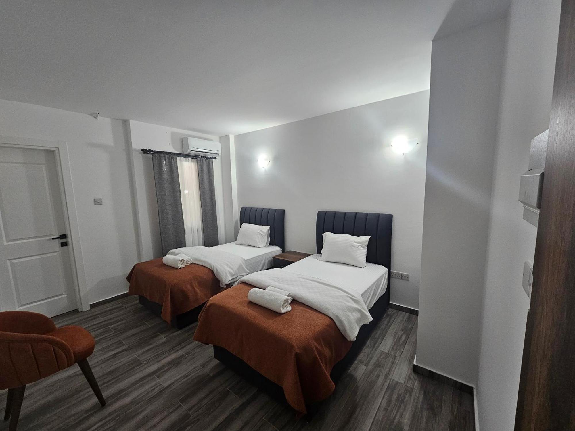 Cyprus Harbour Suites Girne Buitenkant foto