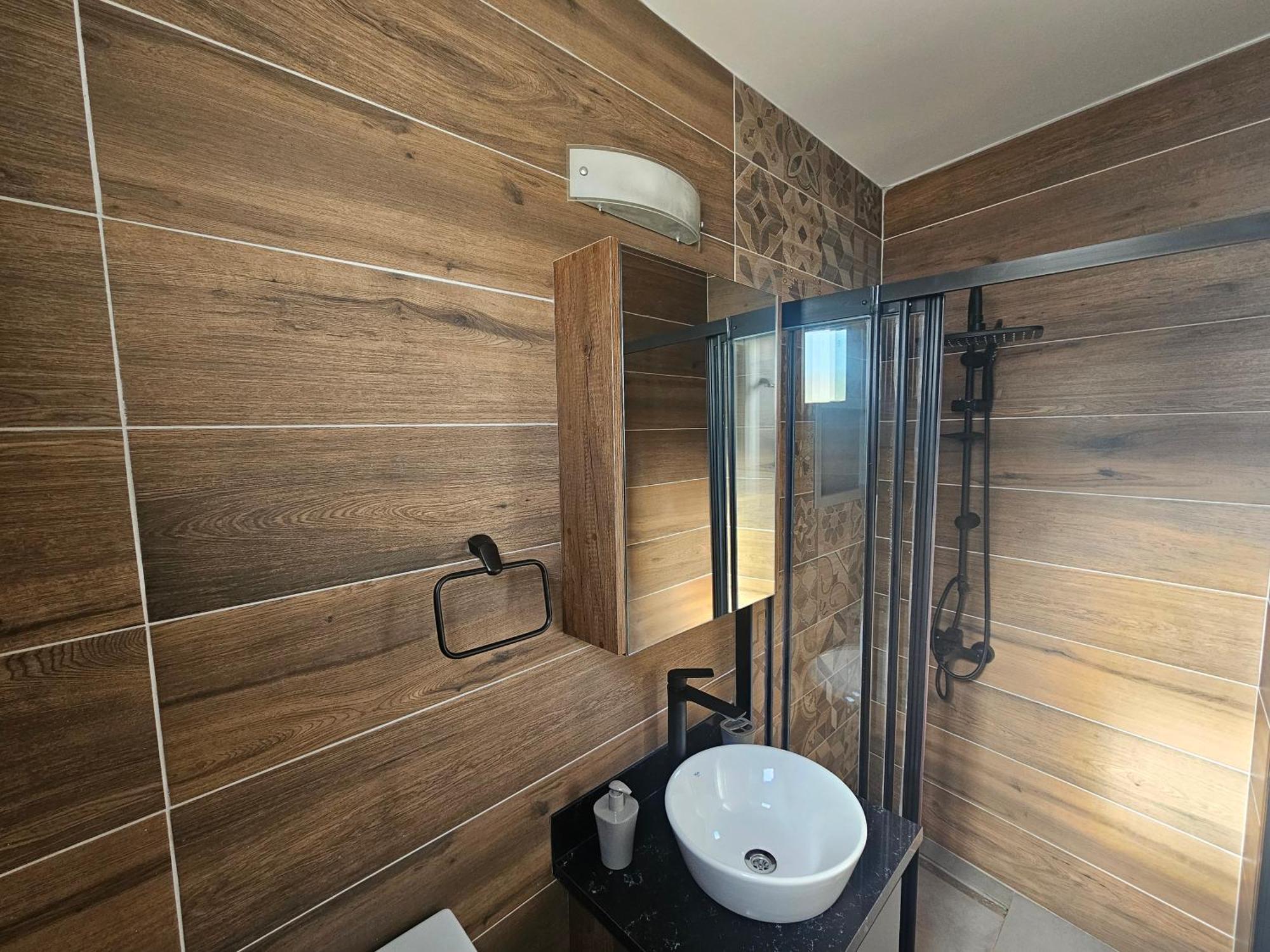 Cyprus Harbour Suites Girne Buitenkant foto