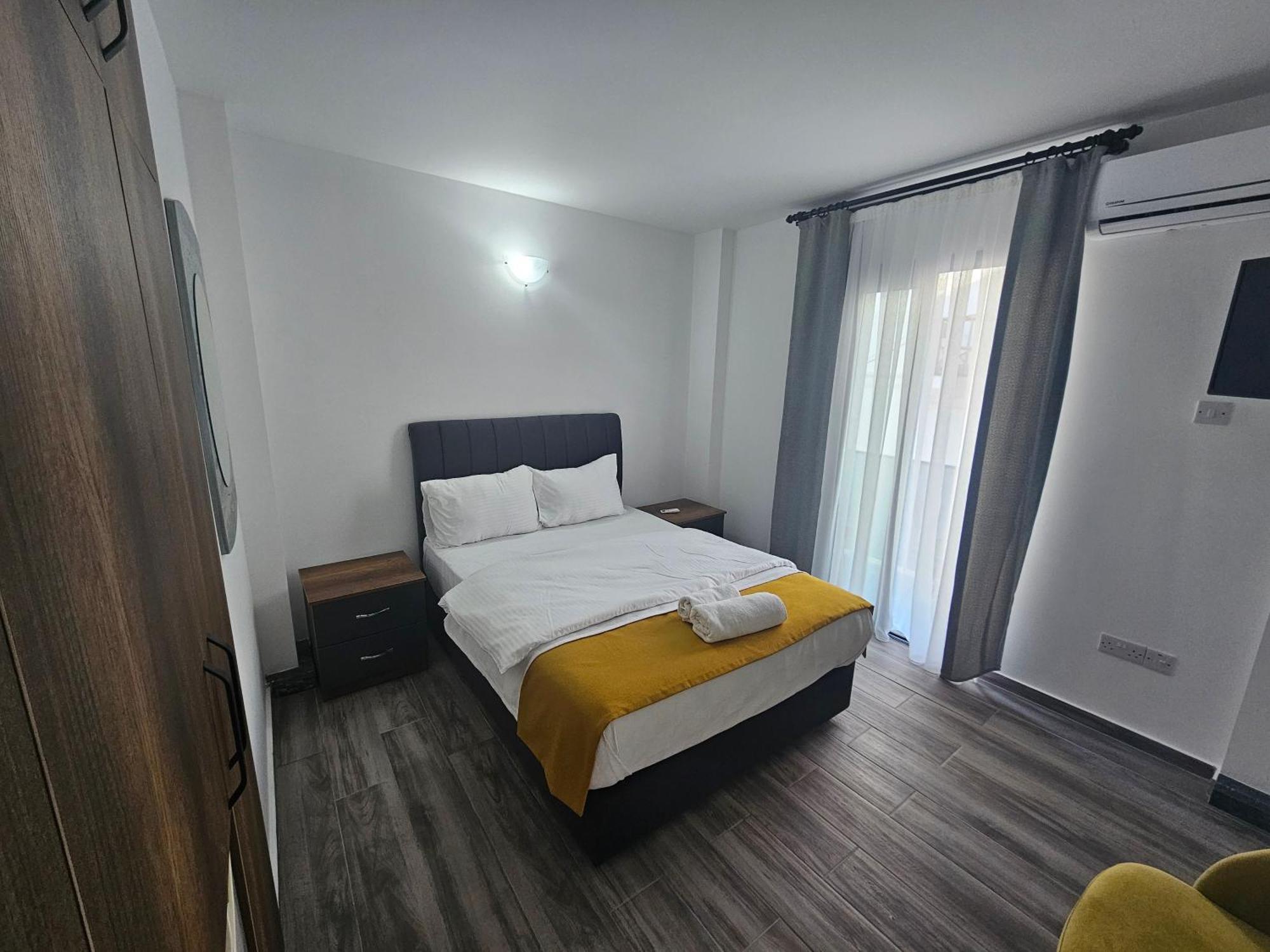 Cyprus Harbour Suites Girne Buitenkant foto
